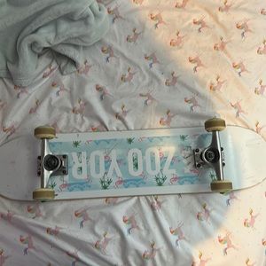 zoo york complete flamingo skateboard